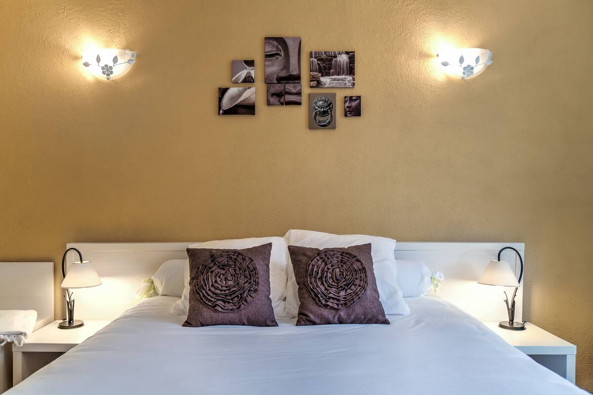 superior double room | desk, cots/infant beds, free wifi, bed sheets