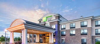 Holiday Inn Express & Suites Colorado Springs First & Main by IHG