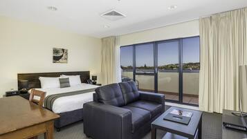 Iron/ironing board, free WiFi, bed sheets, alarm clocks