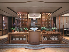 2 restaurants, breakfast, lunch, dinner served; Mediterranean cuisine