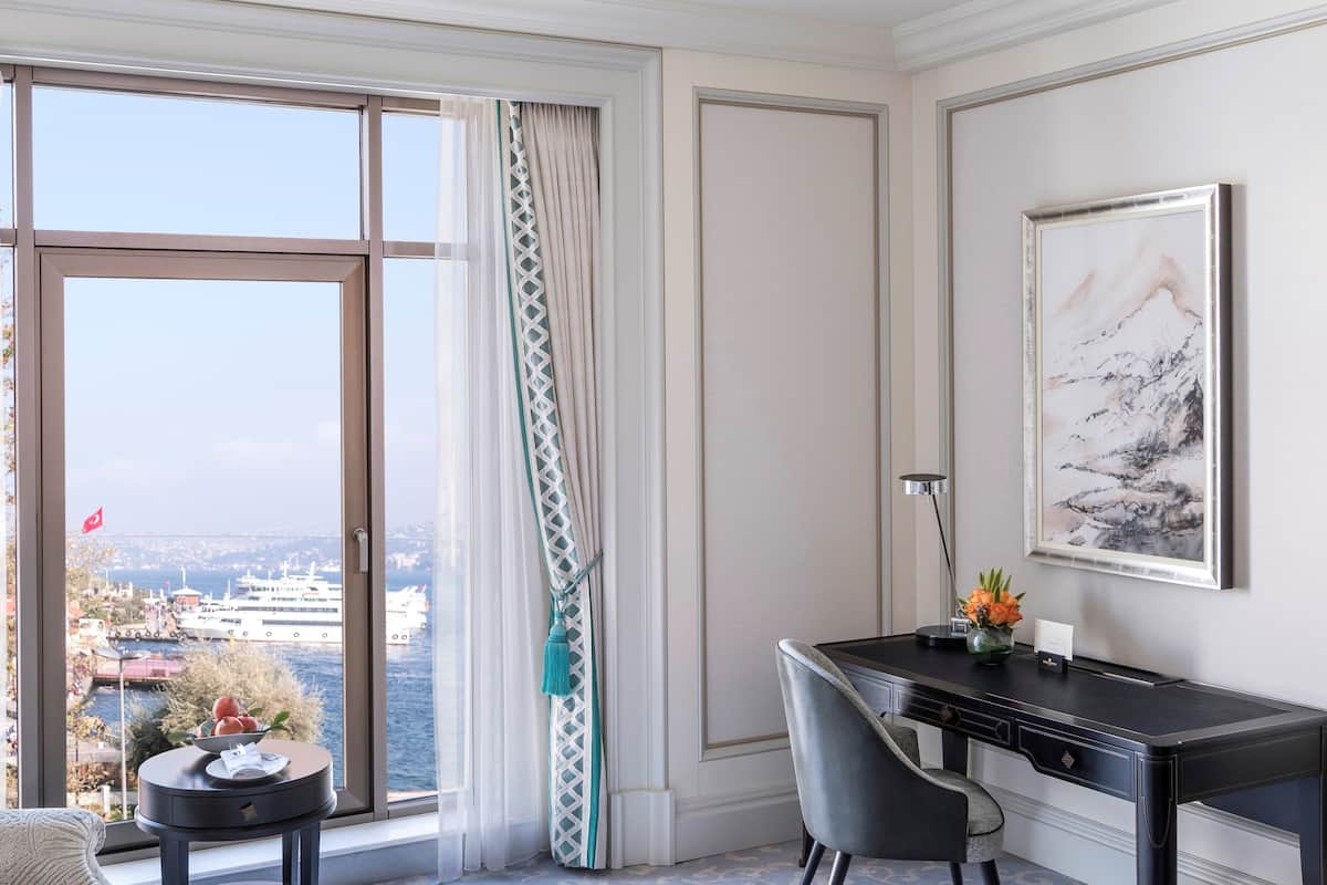 1 bedroom, minibar, in-room safe, individually furnished
