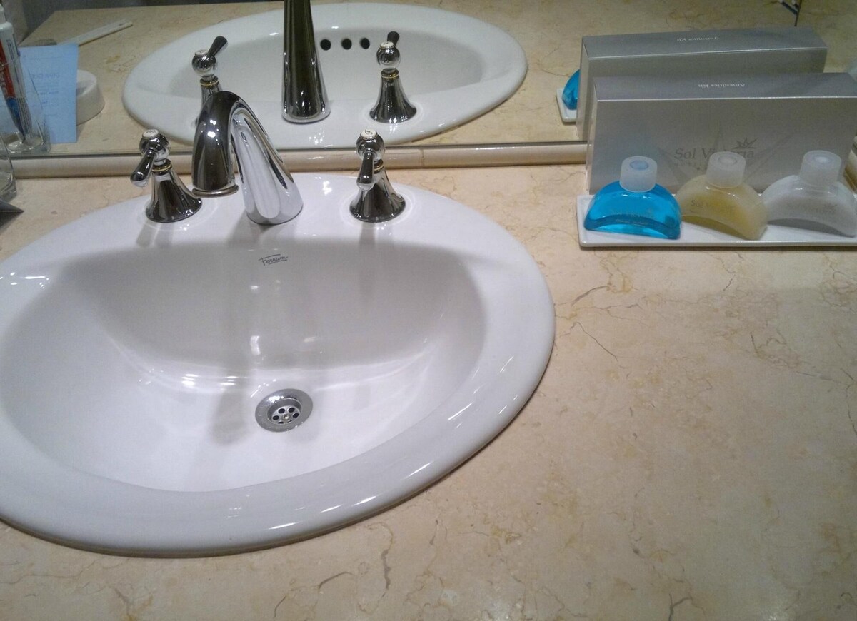 Secador de pelo y bidé