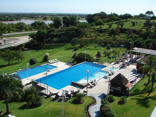 Sol Victoria Hotel, Spa & Casino