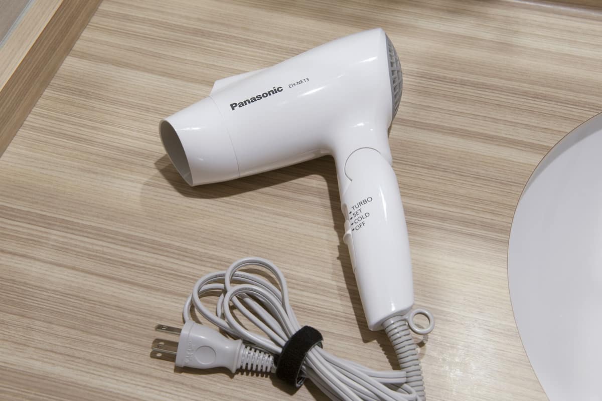 Down duvets, desk, blackout curtains, soundproofing