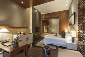 Elegant Room | 1 bedroom, Egyptian cotton sheets, premium bedding, memory-foam beds - Pins De La Brume Hotel (Hangzhou)