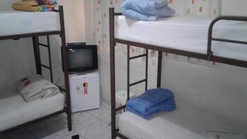 Edredons de pluma, frigobar, Wi-Fi de cortesia, roupa de cama