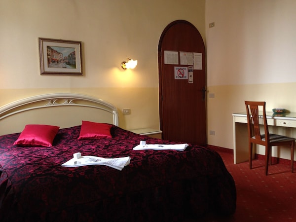 Hotel Casa Linger - Venecia