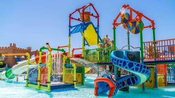 5 piscinas al aire libre, sillones reclinables de piscina