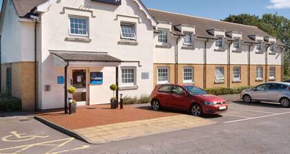 Travelodge Cardiff Airport Hotel