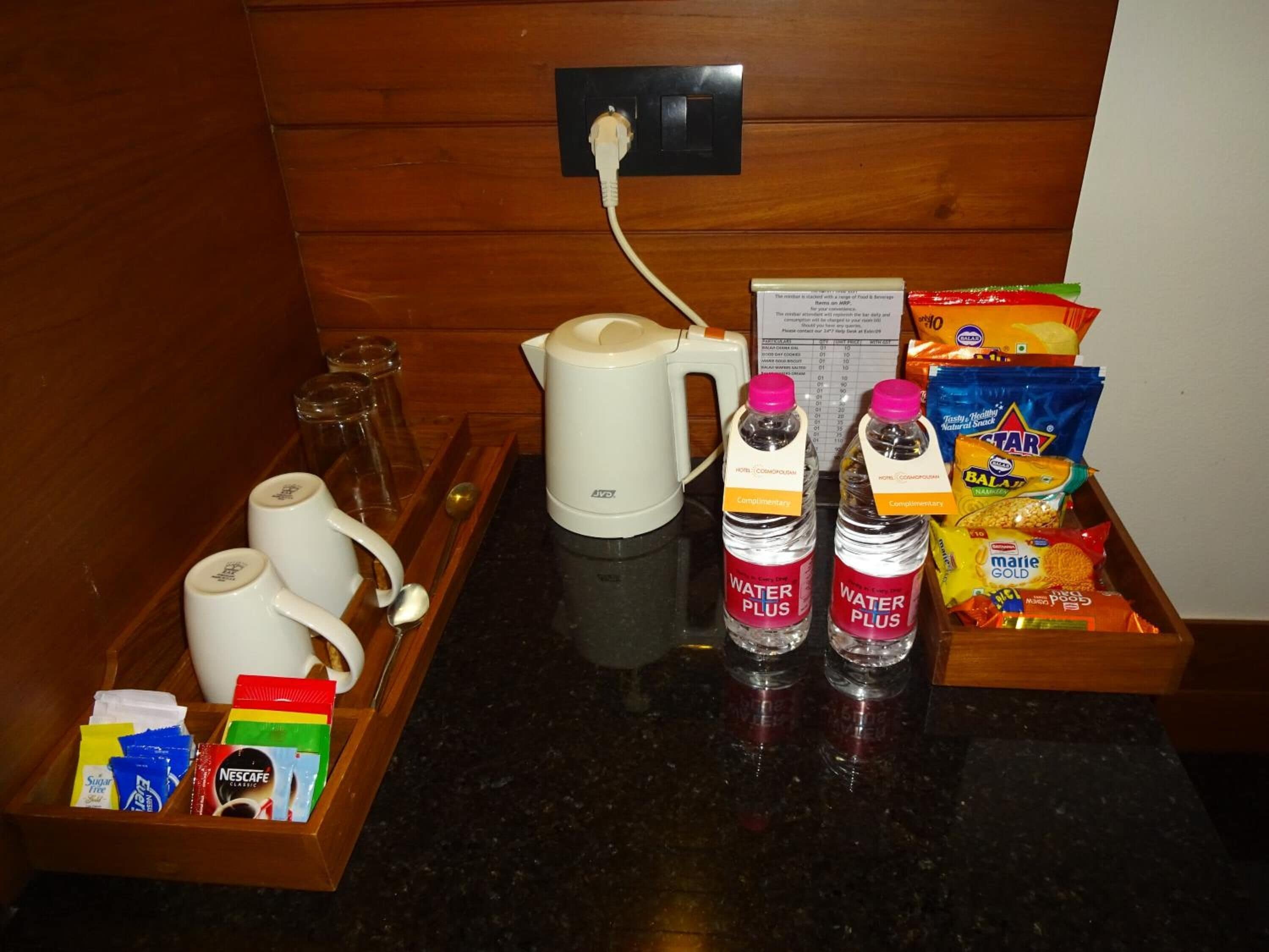 fridge, coffee/tea maker, electric kettle