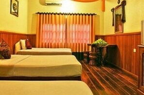 三人房 | 迷你吧、特色装修、特色家居、办公桌