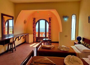 標準雙人房 | 房內夾萬