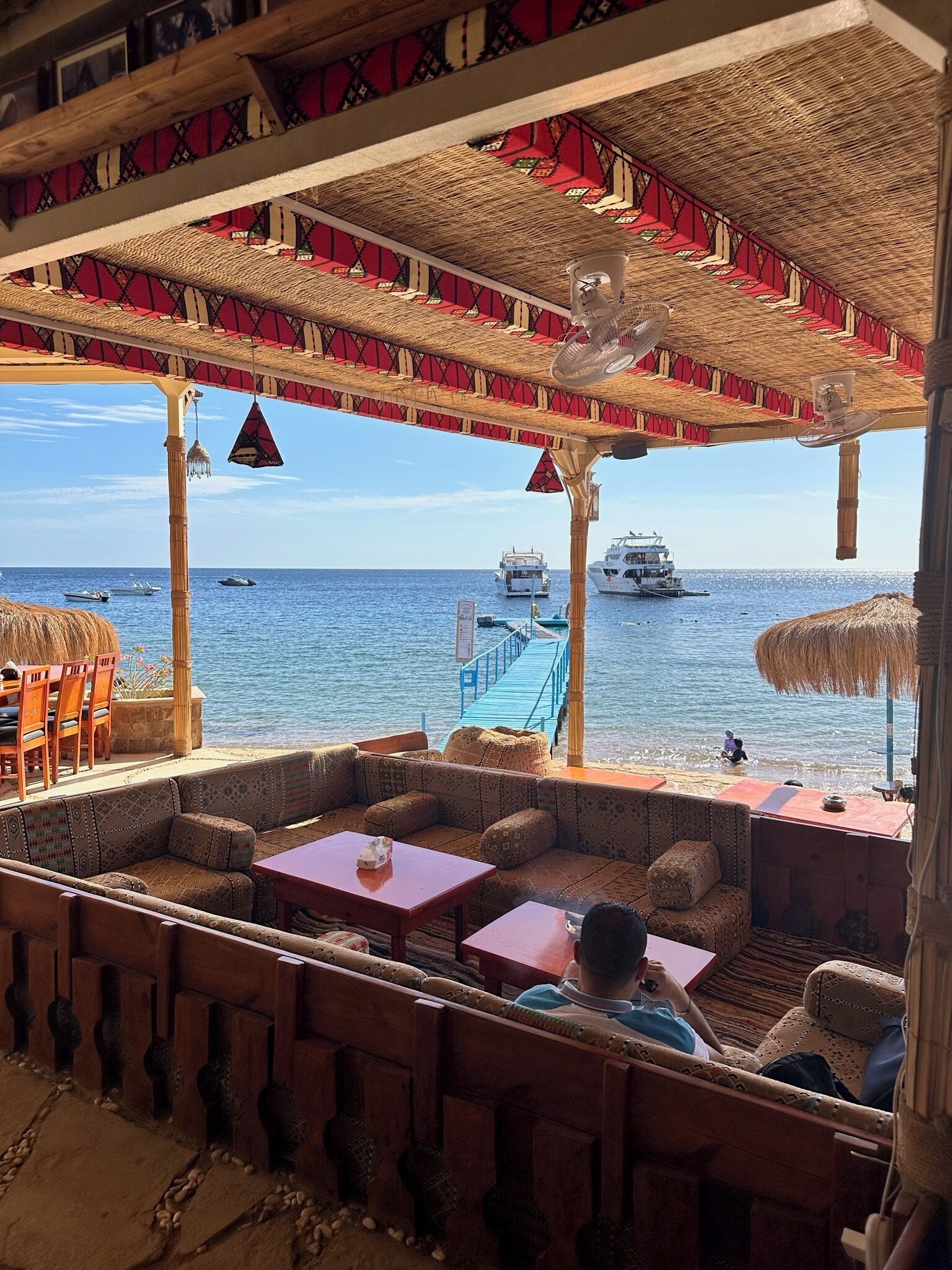 Con vista sulla spiaggia, aperto tutti i giorni