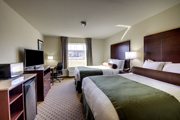 Room, 2 Katil Ratu (Queen), Accessible, Non Smoking | Peralatan tempat tidur premium, peti besi dalam bilik, meja