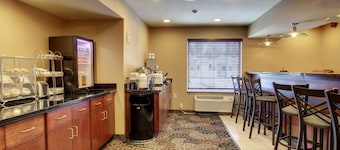 Cobblestone Inn & Suites - Rugby