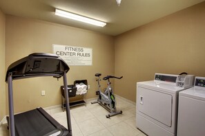 Fitness facility - Cobblestone Inn & Suites - Rugby (Rugby)