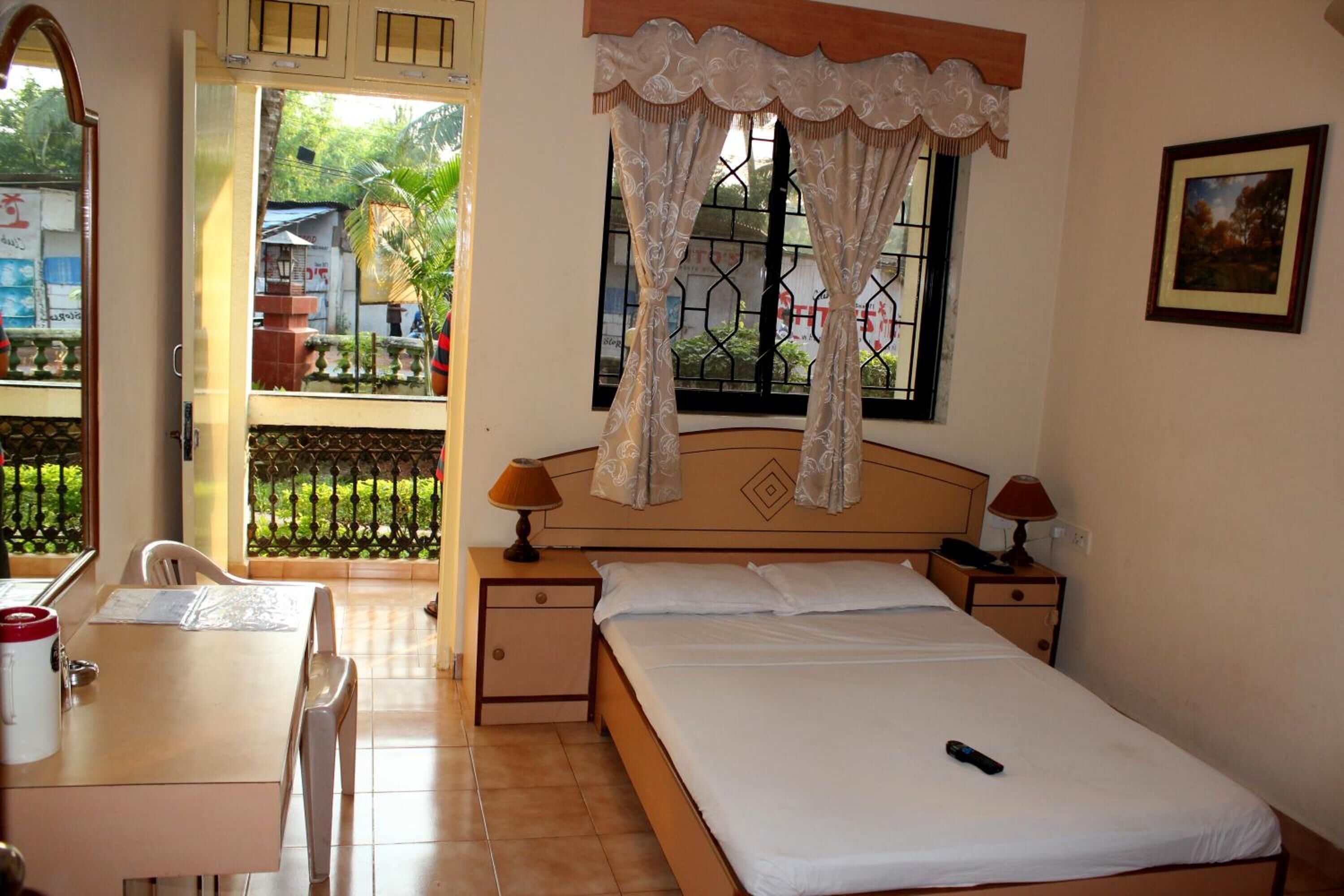 in-room safe, desk, iron/ironing board