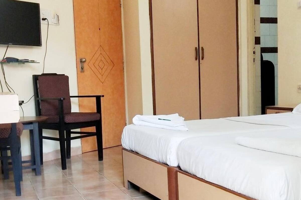 in-room safe, desk, iron/ironing board