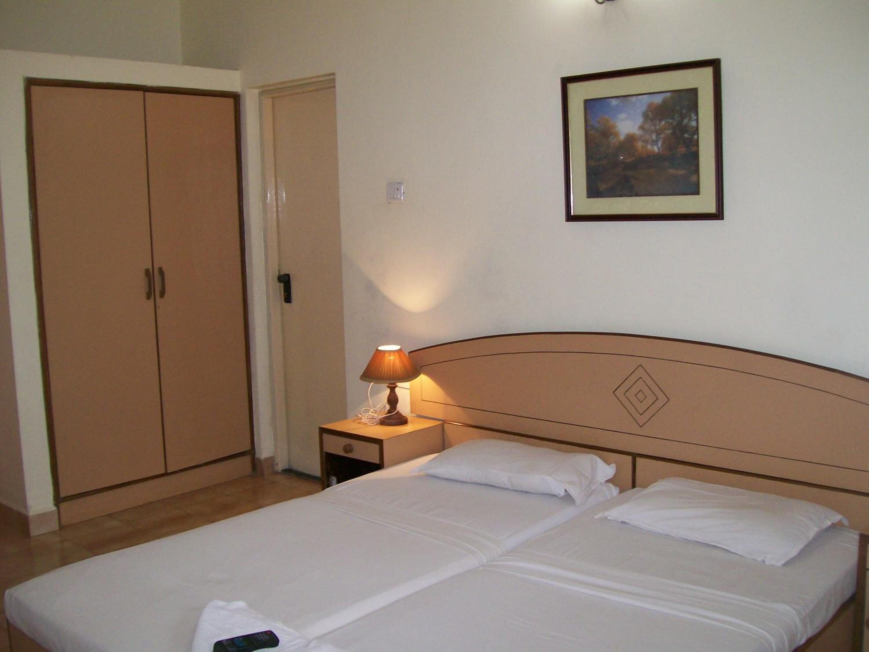 in-room safe, desk, iron/ironing board