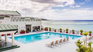 Sun deck