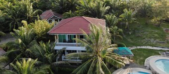 Moalboal Beach Resort