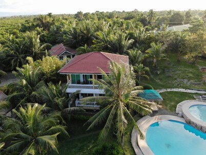 Moalboal Beach Resort