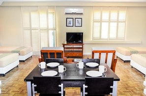 In-room safe, individually furnished, iron/ironing board, free WiFi - Garden Villa Hotel (Tamuning)