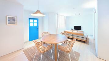 Coffres-forts dans les chambres, bureau, Wi-Fi gratuit, draps fournis