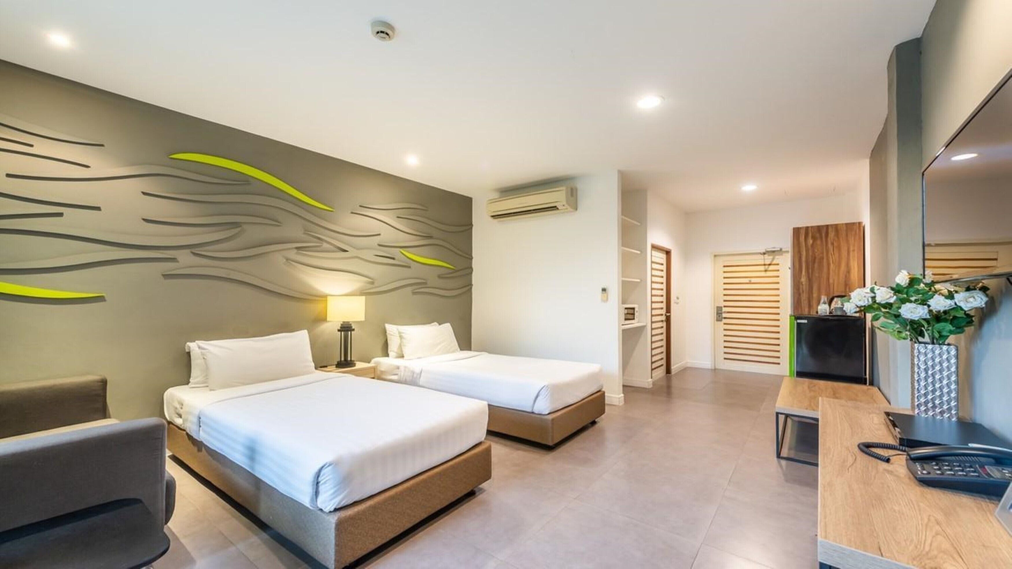 Premium bedding, minibar, in-room safe, desk