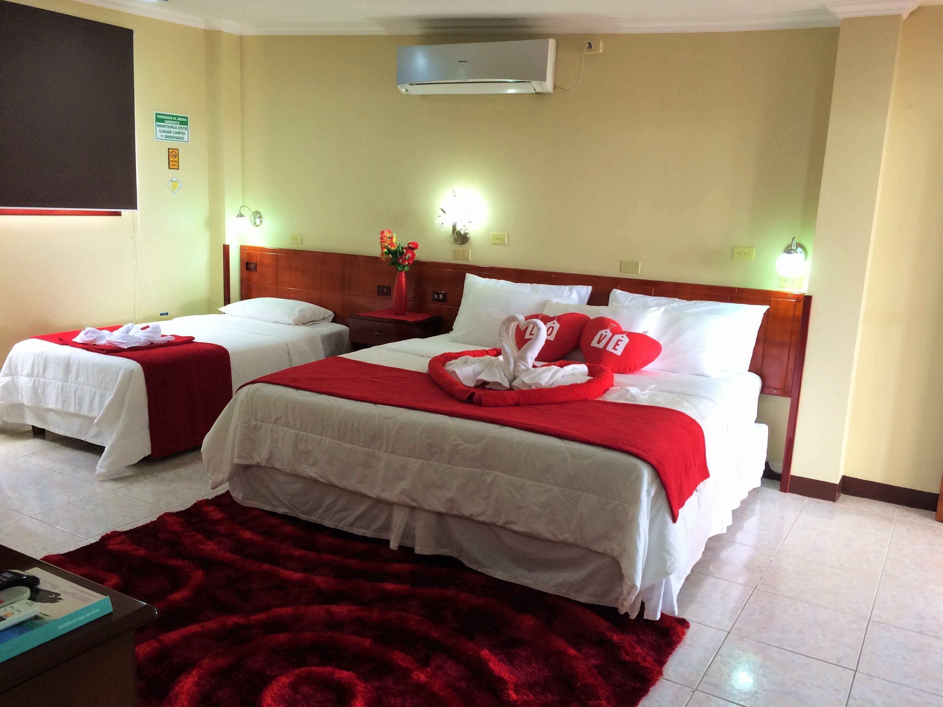 Down duvets, individually decorated, desk, free WiFi