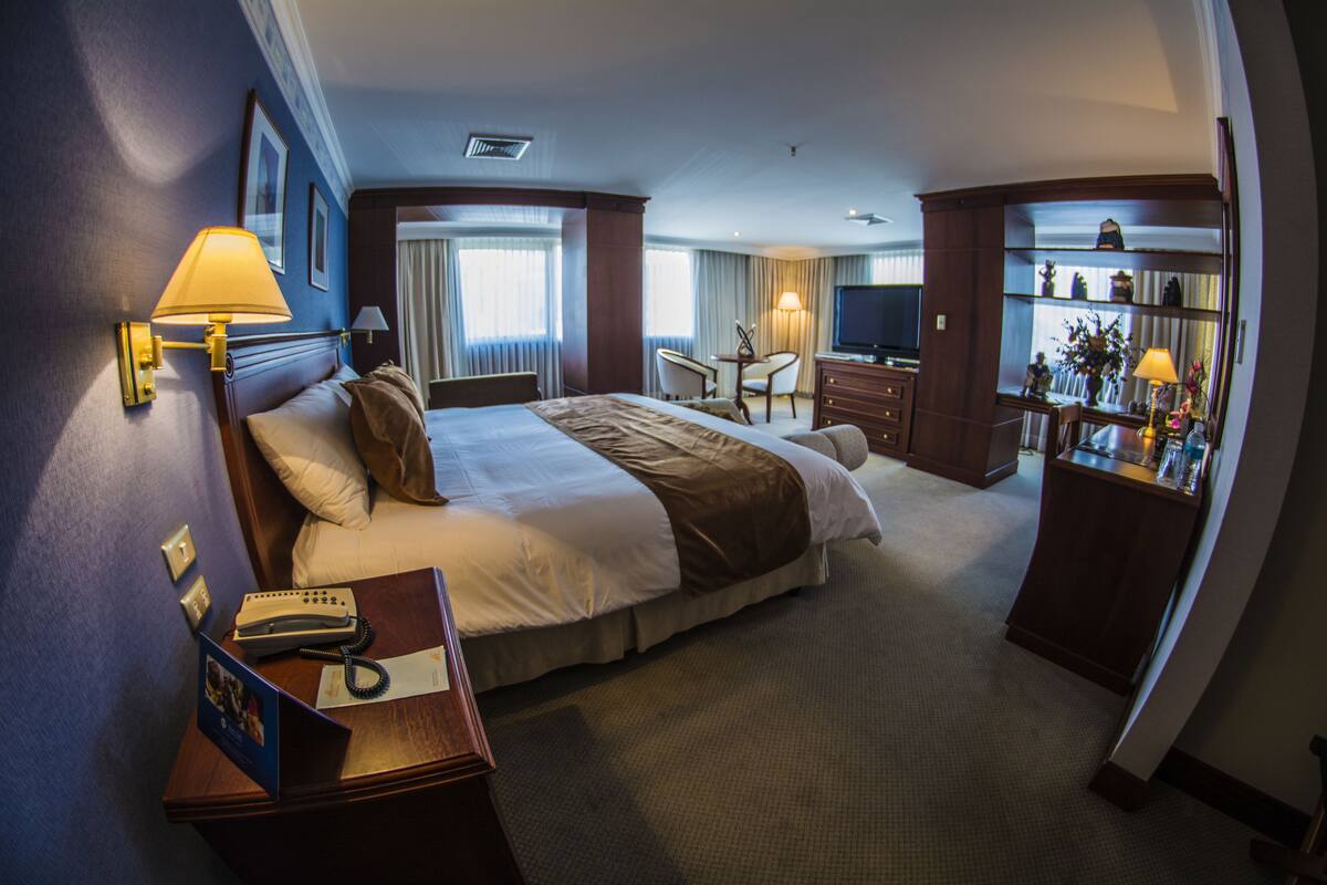 Minibar, in-room safe, desk, soundproofing
