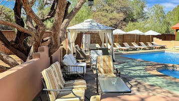 Elite Bungalow, 2 Bedrooms, Terrace, Pool View | Premium bedding, soundproofing, free WiFi, bed sheets