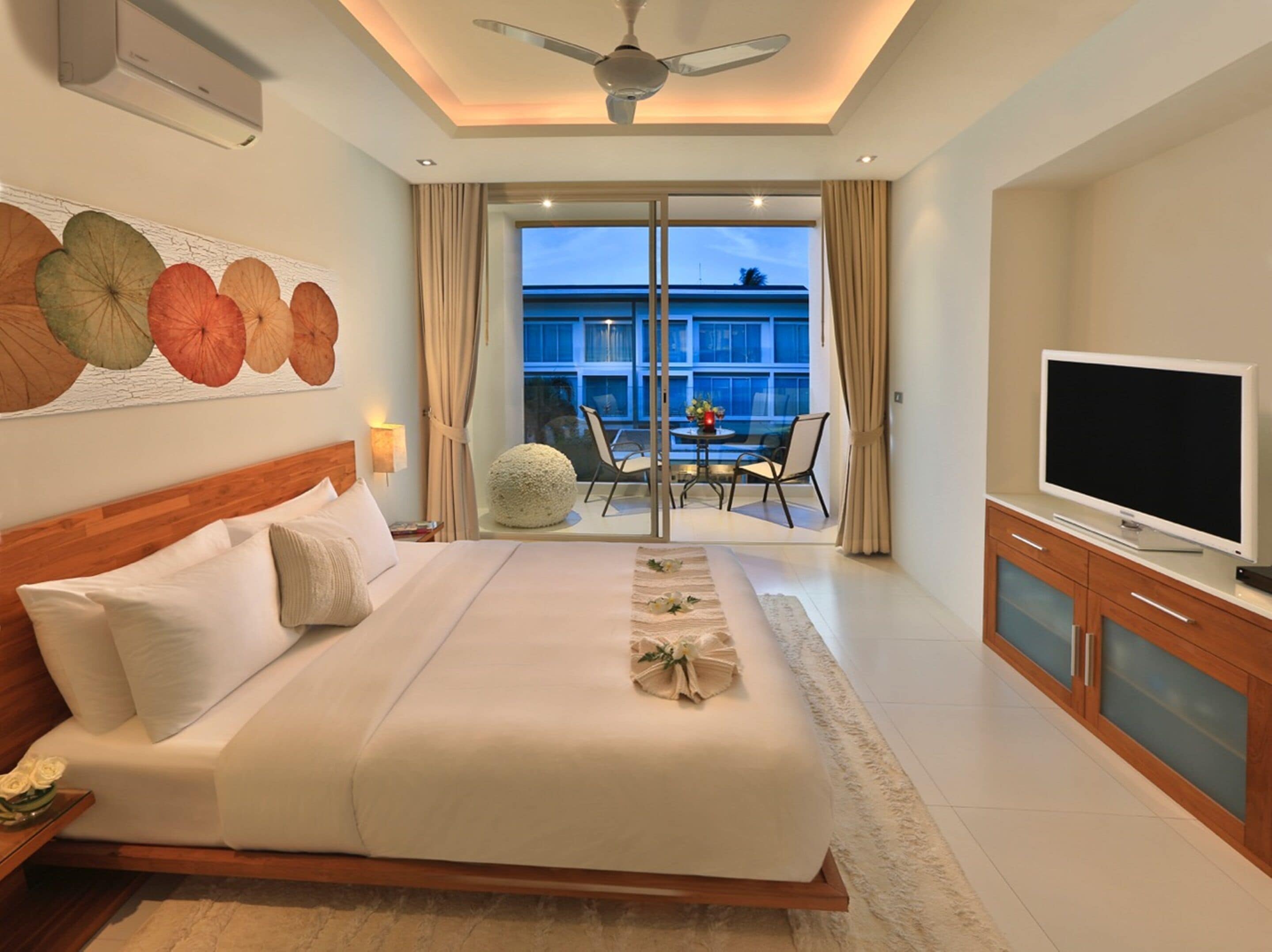 two bedroom penthouse suite | 2 bedrooms, premium bedding, down duvets, minibar