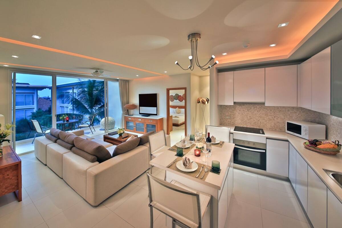 two bedroom penthouse suite | in-room dining