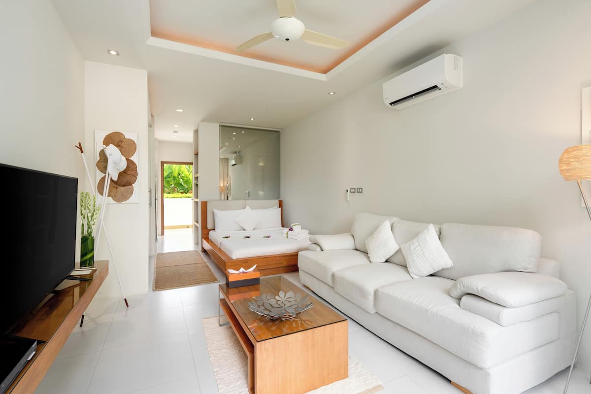 Suite (Studio Suite) | 2 bedrooms, premium bedding, down duvets, minibar