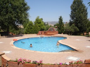 Außenpool (je nach Saison geöffnet)