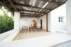 Minibar, in-room safe, individually decorated, desk