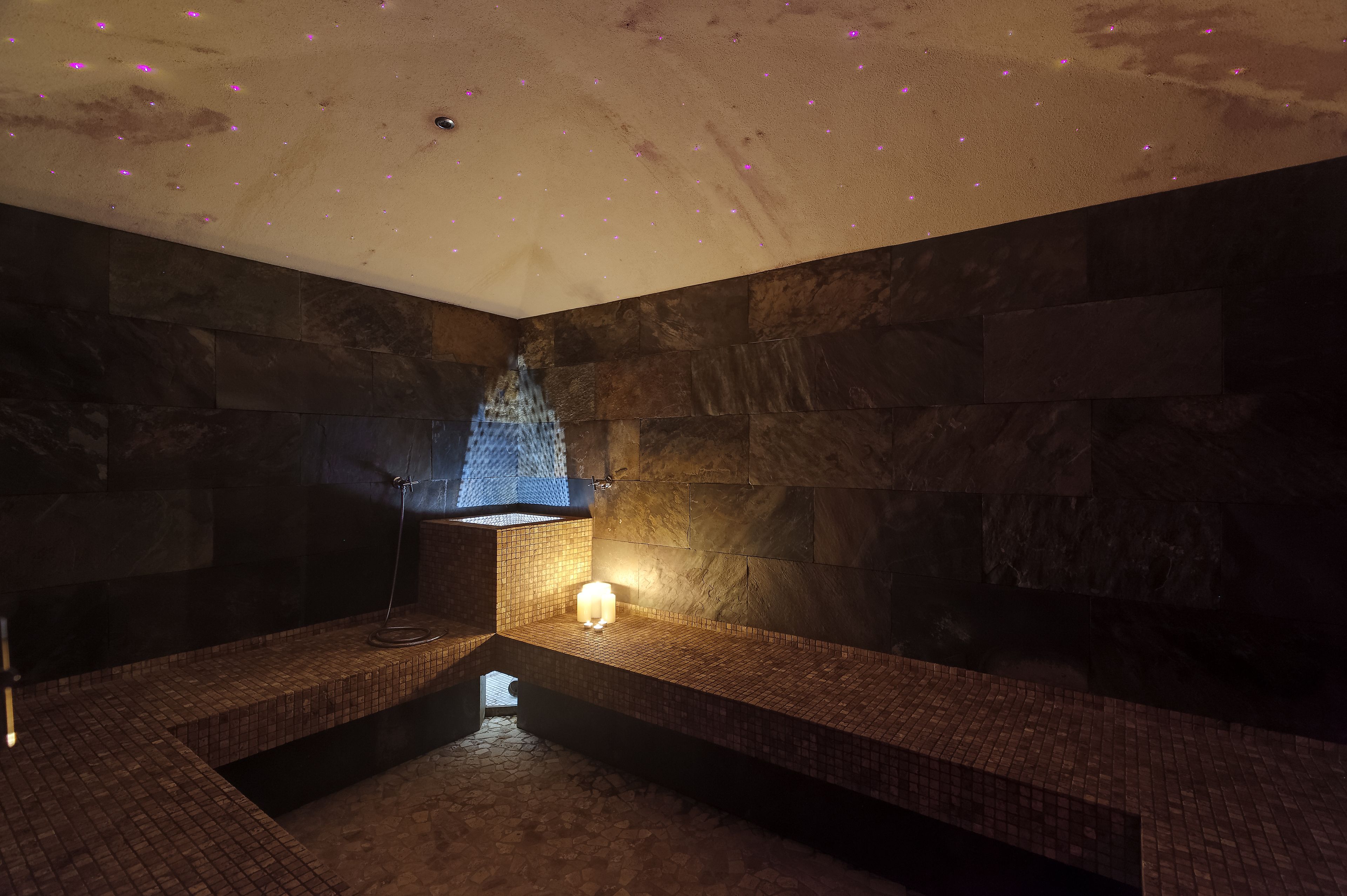 couples treatment room(s), sauna, steam room, turkish bath/hammam