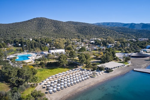 Hydra Beach Resort