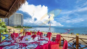 4 Restaurants; Frühstück, Mittagessen und Abendessen werden serviert