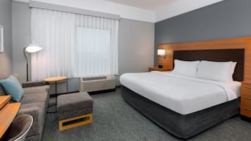 Premium bedding, in-room safe, desk, iron/ironing board