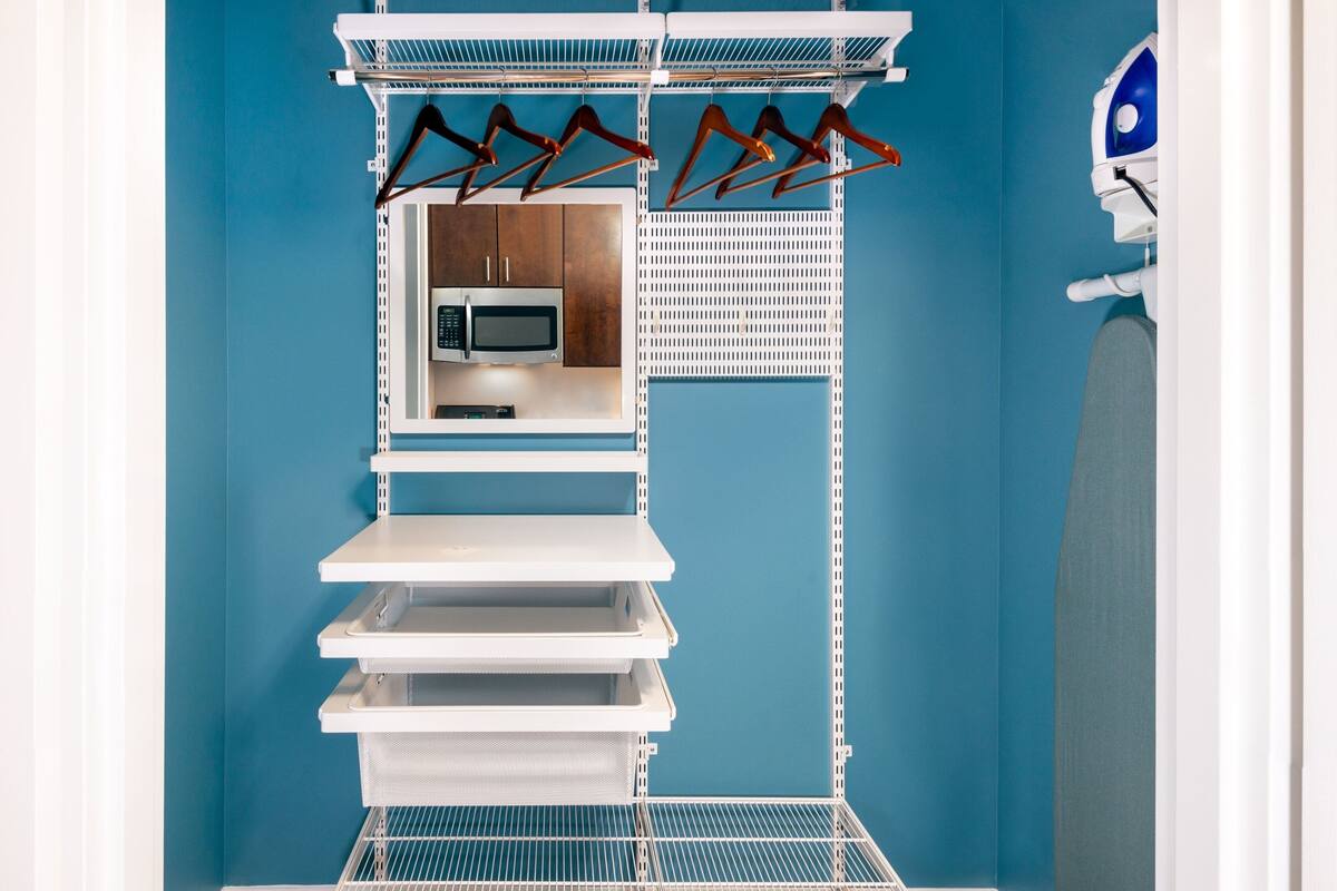 1 bedroom, premium bedding, in-room safe, desk