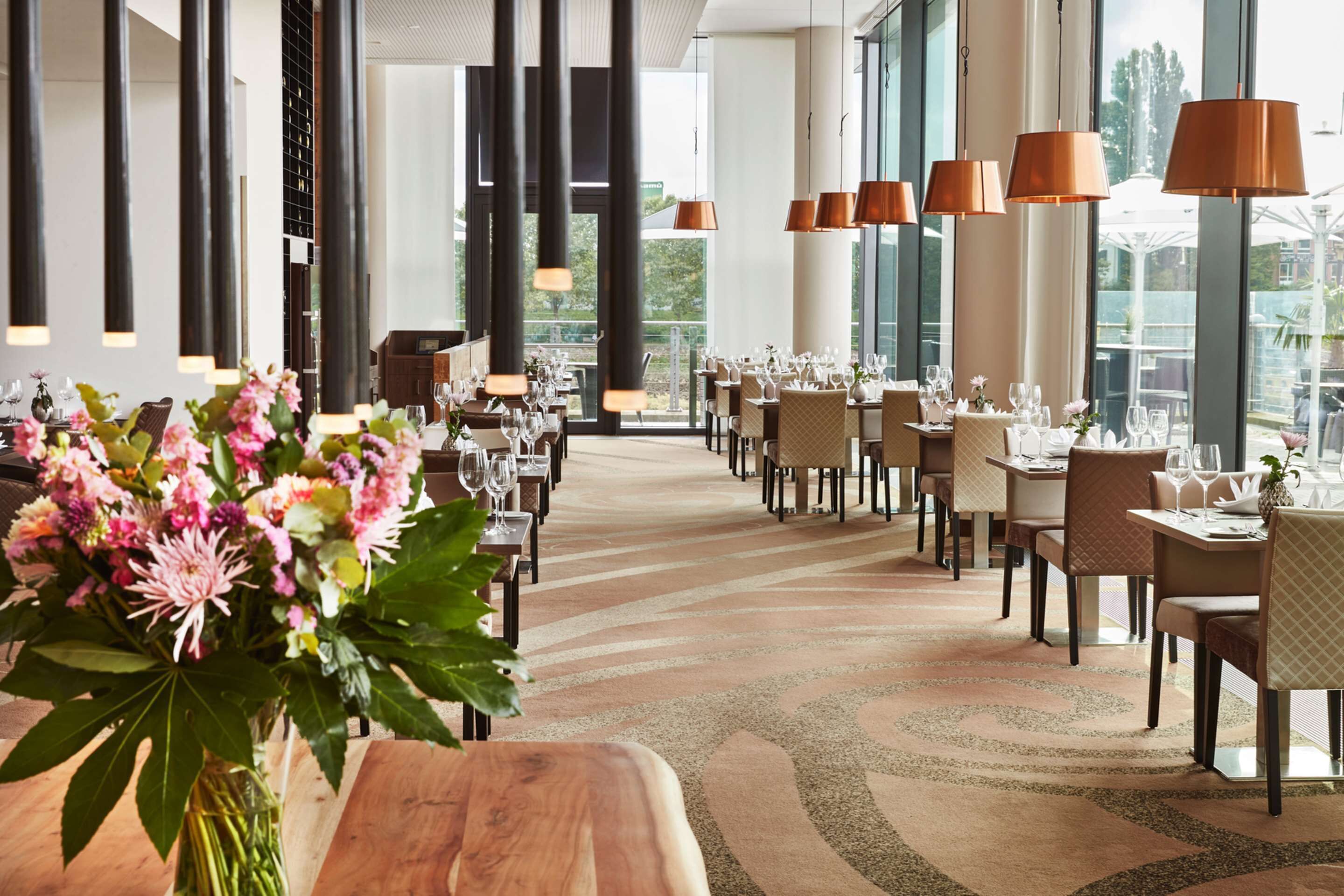 breakfast, lunch, dinner served; regional cuisine, al fresco dining