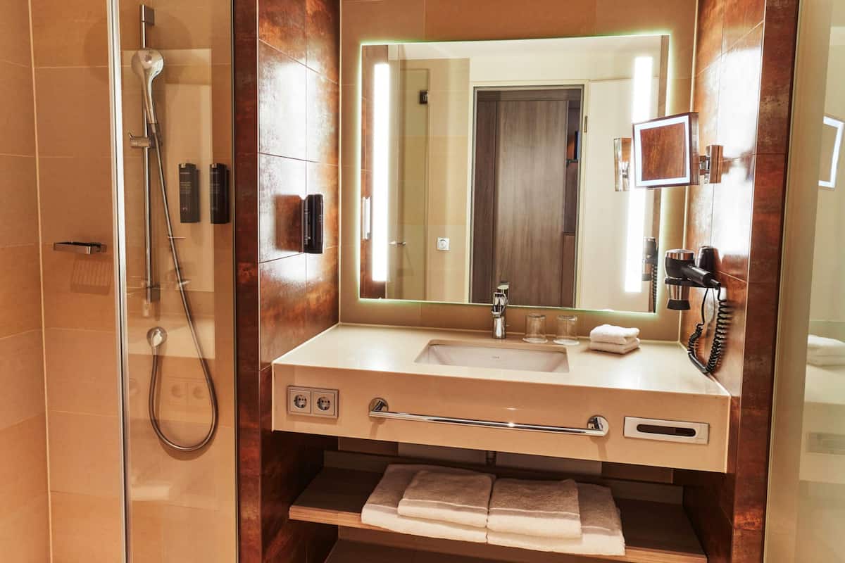 in-room safe, desk, soundproofing, free cots/infant beds