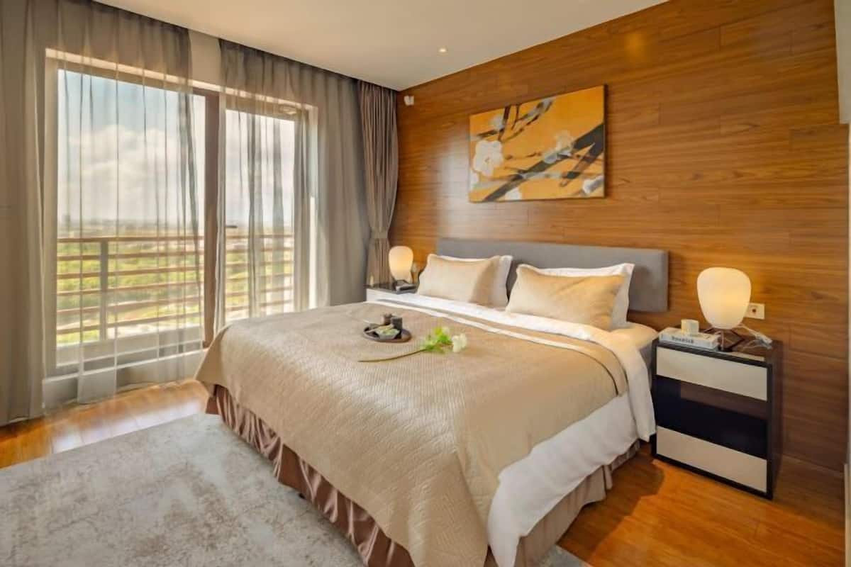 2 bedrooms, in-room safe, soundproofing, iron/ironing board