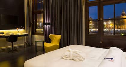 art'otel Amsterdam powered by Radisson Hotels