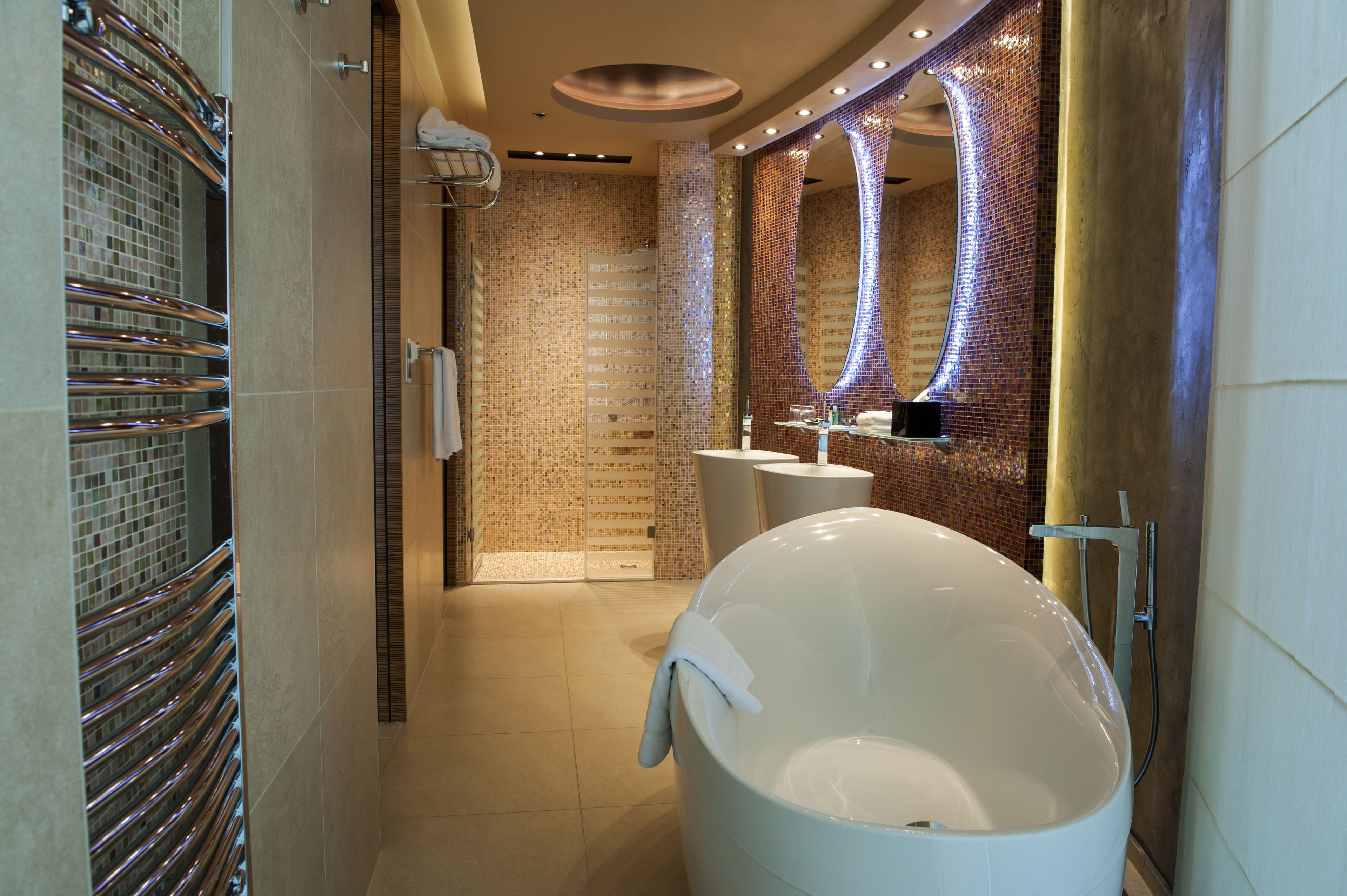 penthouse (suite) | bathroom | hair dryer, bathrobes, towels, soap