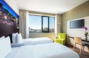 Hypo-allergenic bedding, minibar, in-room safe, desk - Lindner Hotel Bratislava, part of JdV by Hyatt (Bratislava)