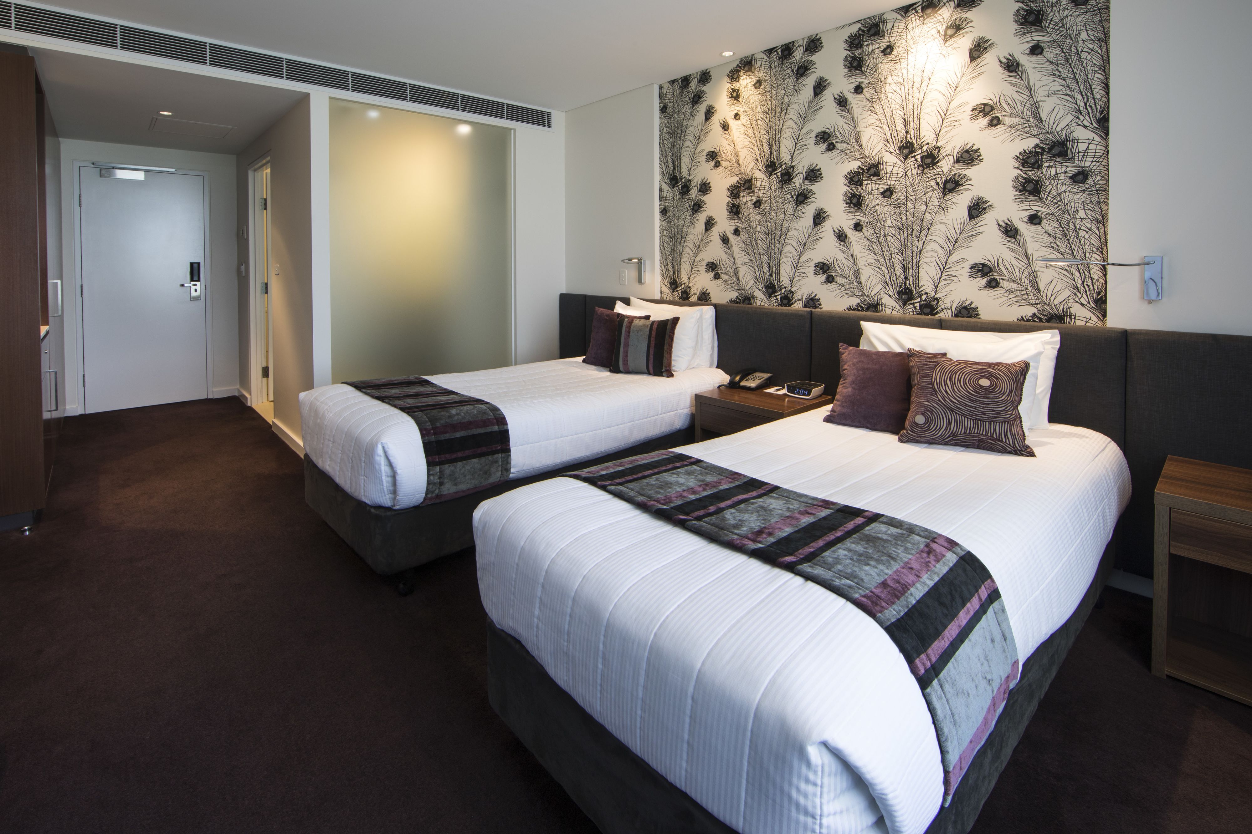 deluxe twin | 1 bedroom, premium bedding, in-room safe, desk