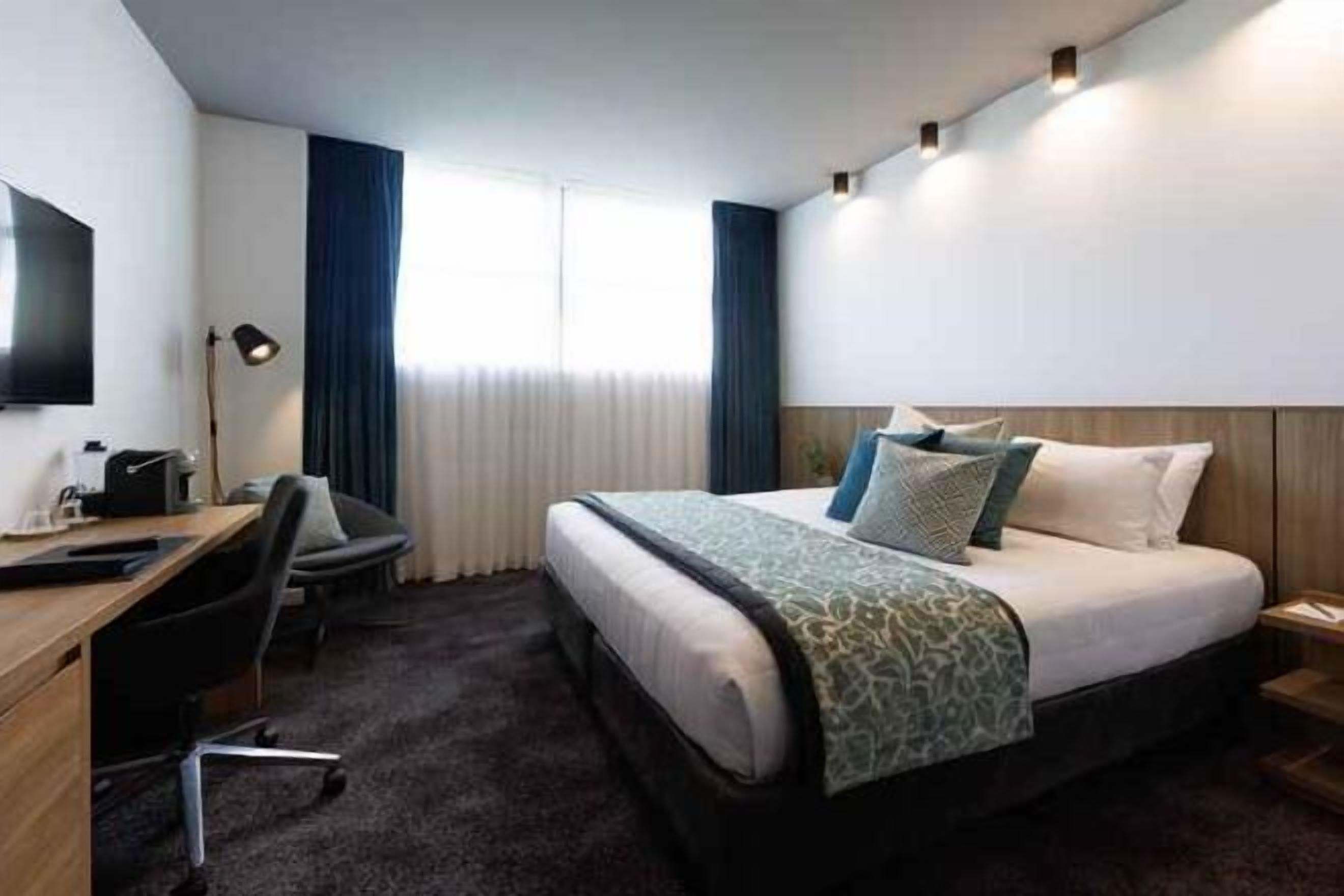 Premium bedding, in-room safe, desk, blackout curtains